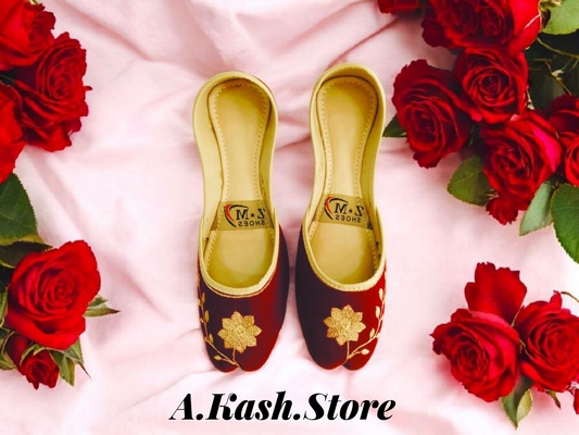 Maroon Flower Embroidery Khussa