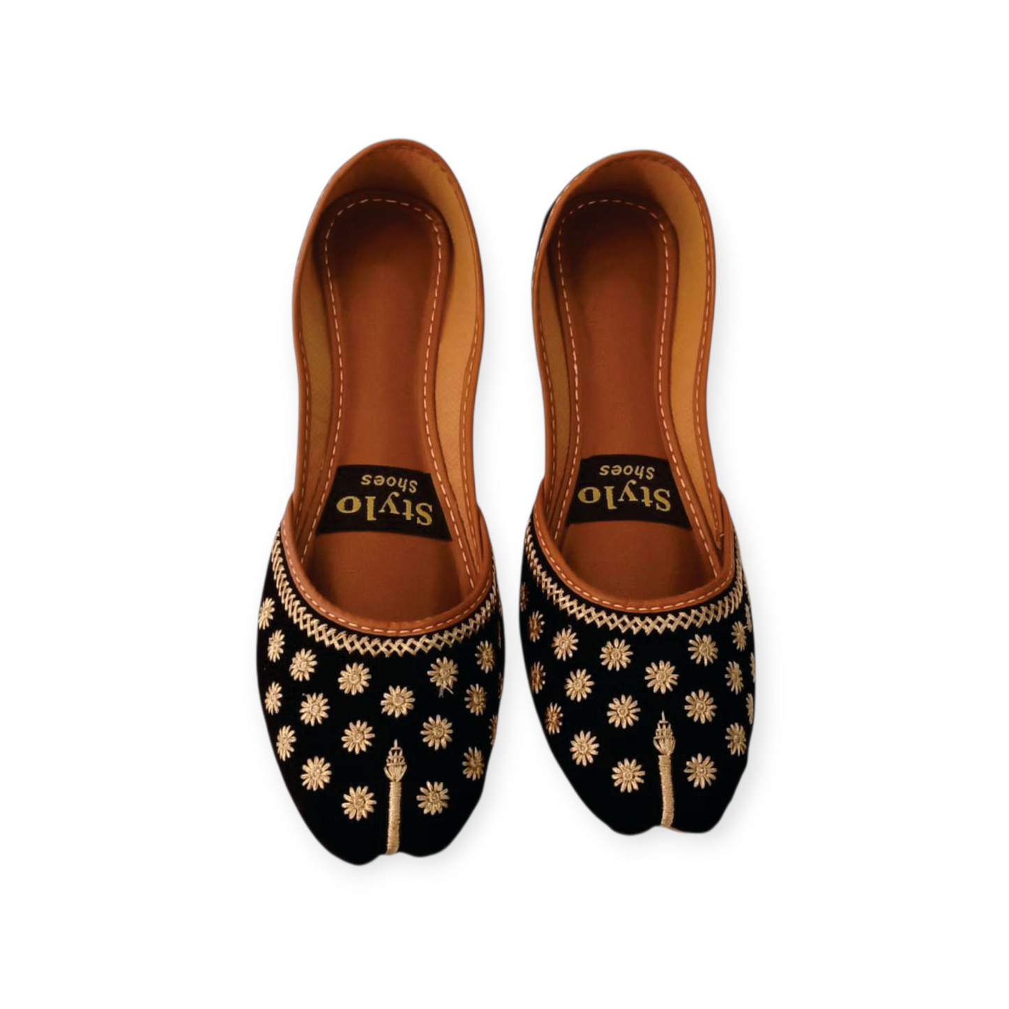 Black Embroidery Khussa